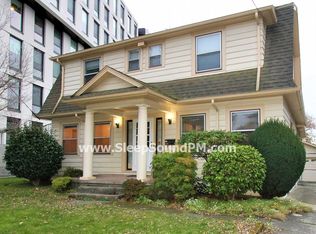 2006 NE Multnomah St, Portland, OR 97232