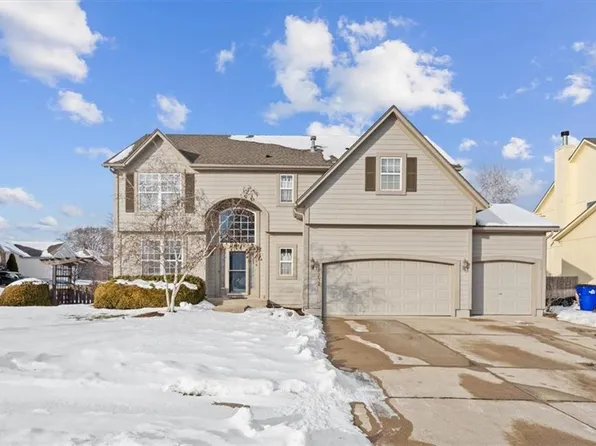 17942 W 158th Ter, Olathe, KS 66062