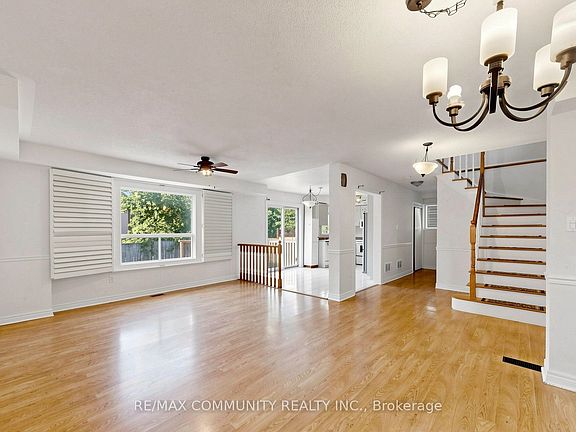5th image of 38 Iveagh Dr