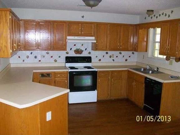 5th image of 7400 Lee Ann Dr