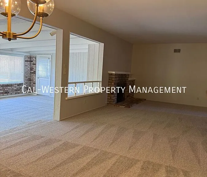 13270 Franklin Ave — Photo 5