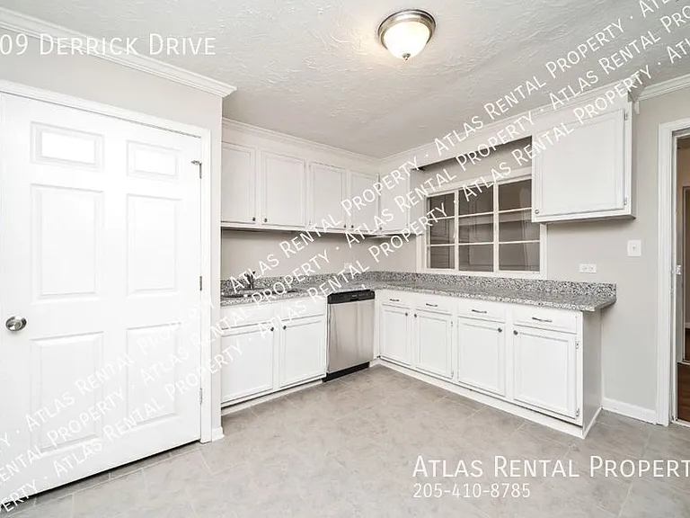 109 Derrick Dr — Photo 22