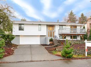 3030 SW Ridge Dr, Portland, OR 97219