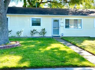 1406 Grimes Rd, Hampton, VA 23663