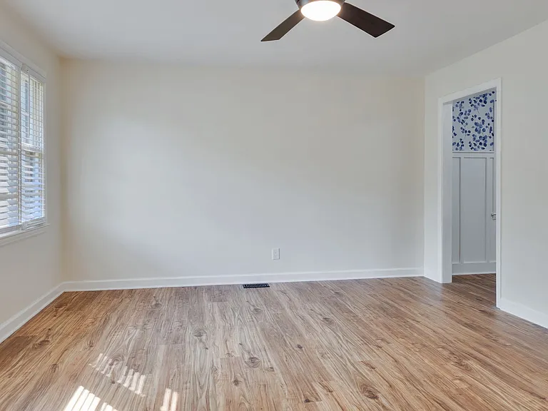 116 Westview Blvd — Photo 7