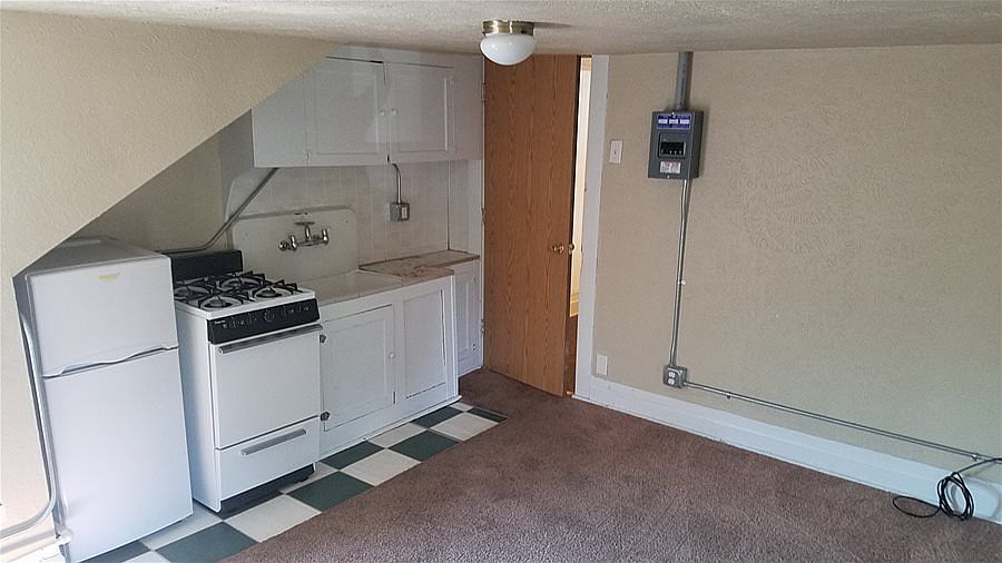 1st image of 417 E Spruce St APT 2
