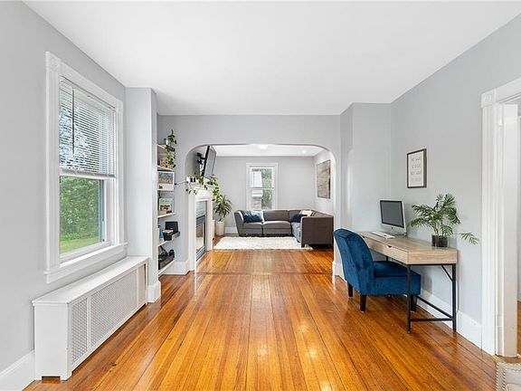 2nd image of 171 Cumberland St