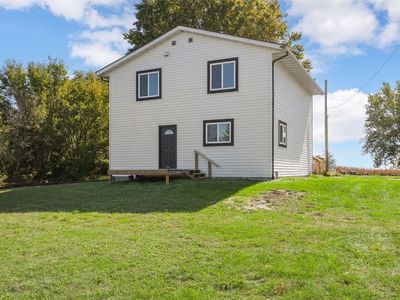 1900 Maine Ridge Rd, Central City, IA, 52214