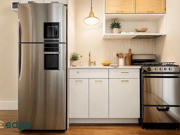 291 Stockholm St #1L — Photo 3
