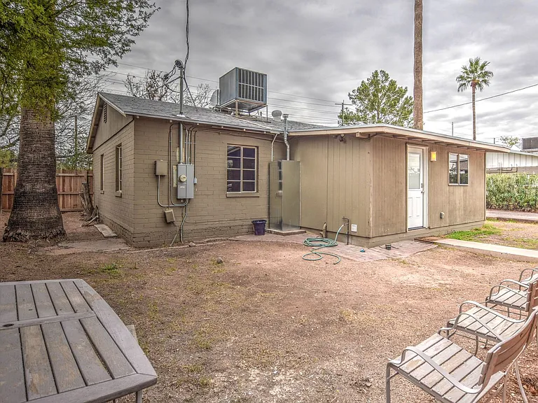 Vintage Ranch Home — Photo 35
