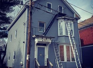 14 Esten St, Providence, RI 02908