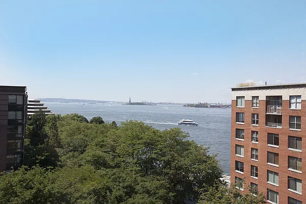 Sold by BSRG Realty | media 2