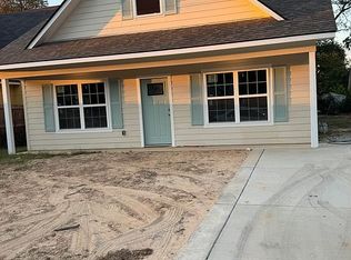 214 W Hurley Ave, Gladewater, TX 75647