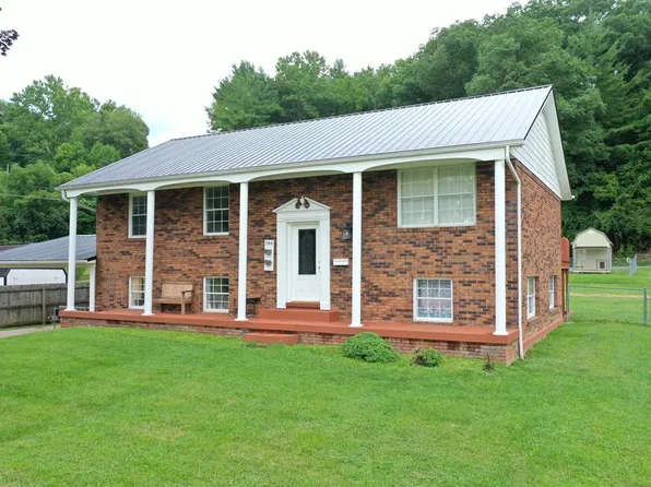 146 Wingo Ln, Cedar Bluff, VA 24609