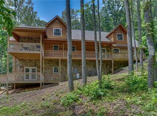 212 Southwind Dr, Hendersonville, NC 28792