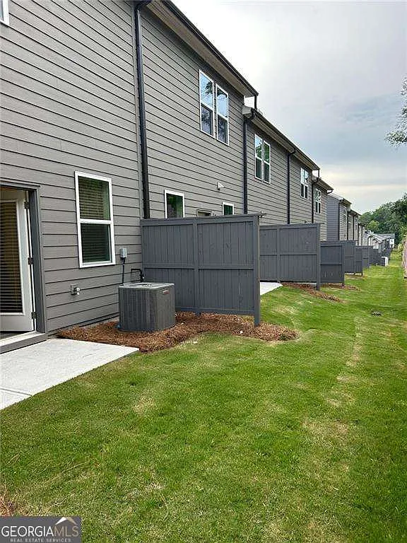 3 bed, 2.5 bath, 1362 sqft, $2,750 — Photo 4