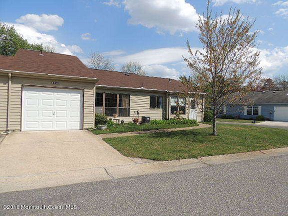 2nd image of 642A Devonshire Ln #A