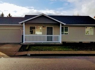 561 Nicholas Dr, Springfield, OR 97477