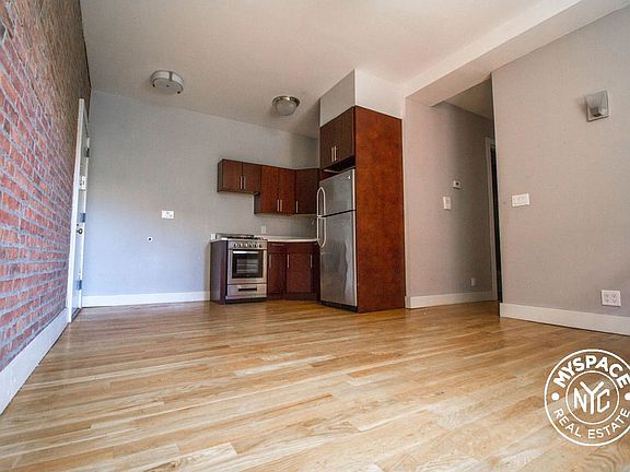 5th image of 846 Prospect Pl APT 6