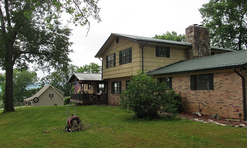 2nd image of 503 W Mountain View Rd