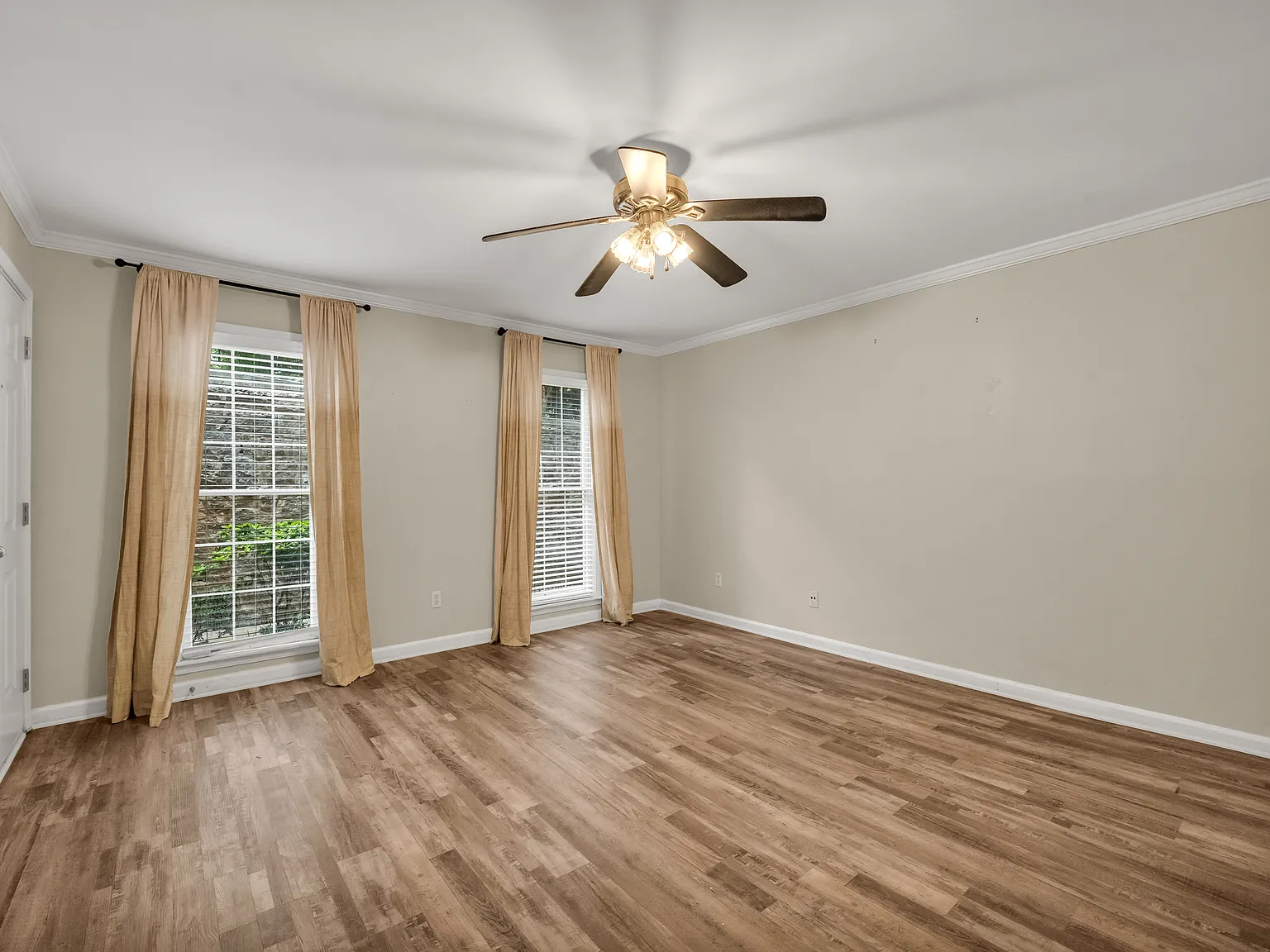 1 bed, 750 sqft, $1,550 — Photo 3