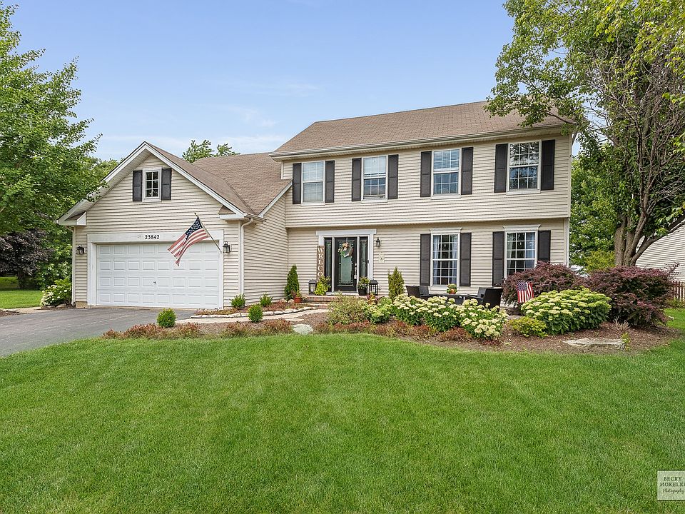 1st image of 23842 W Greenfield Dr