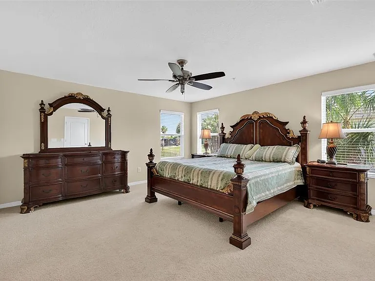 1323 Priory Cir — Photo 29