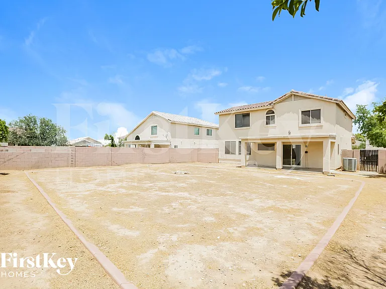 7963 W Marlette Ave — Photo 18