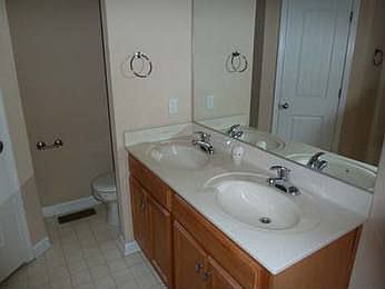2nd image of 3138 Hardwood Dr