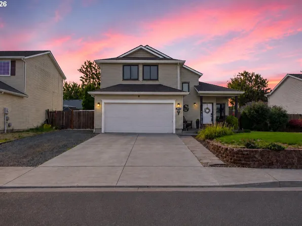 51673 SE 3rd St, Scappoose, OR 97056