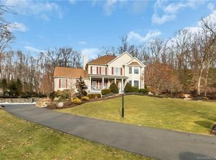 19 Summit Dr, Monroe, CT 06468