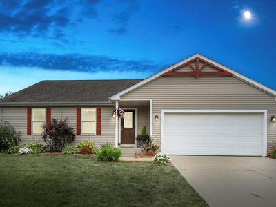 69698 Fox Xing, Edwardsburg, MI, 49112
