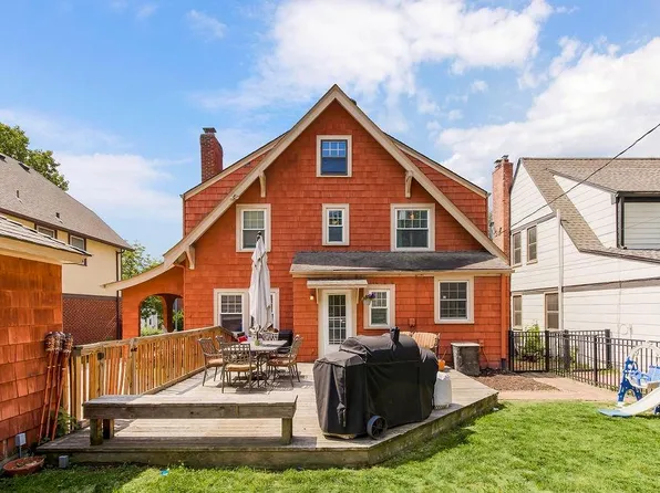 208 W 70th Ter, Kansas City, MO 64113