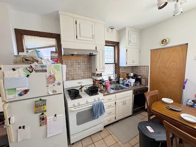 24 Brook St #1 — Photo 7