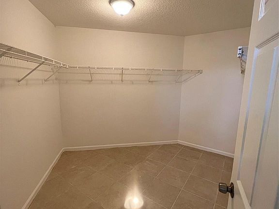 3rd image of 18565 W Sycamore Drive