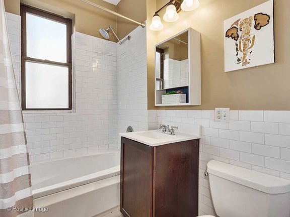 5th image of 2237 N Saint Louis Ave #1