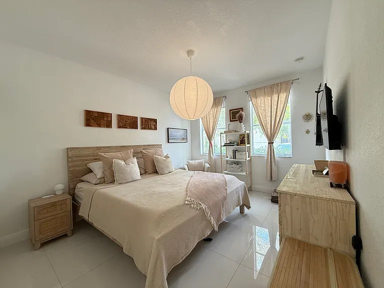 7806 NW 109th Path — Photo 8