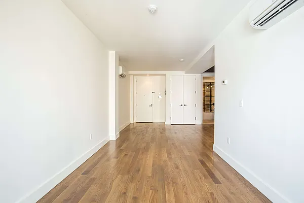 Rented by Nooklyn NYC LLC | media 9