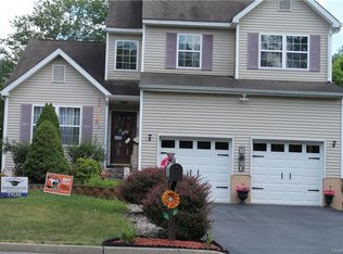 38 Ballard Pond Dr, Washingtonville, NY 10992