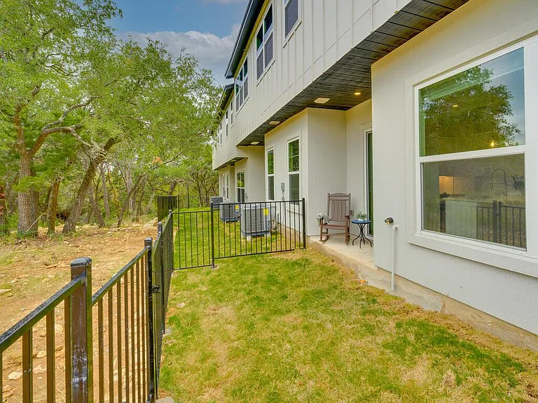 12001 Vista Parke Dr #1103 — Photo 21