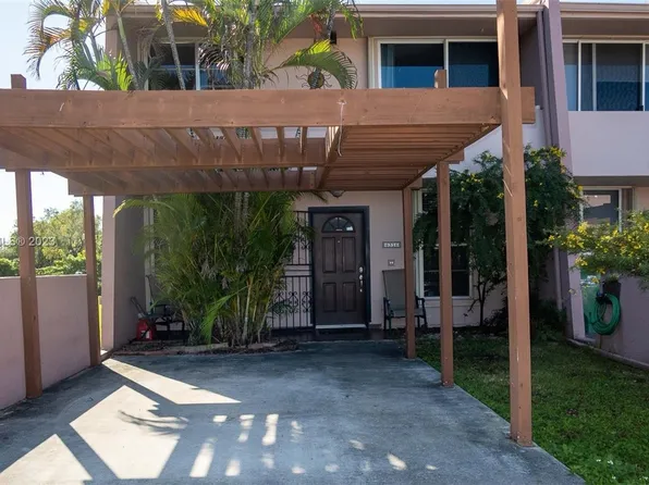 6316 SW 139th Ct, Miami, FL 33183