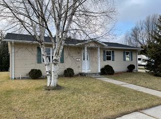 2410 S 18th St, Manitowoc, WI 54220