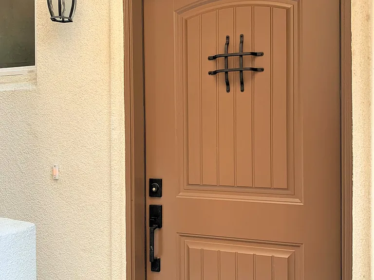 8425 Telegraph Rd — Photo 10