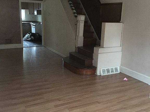 3rd image of 2945 Ruth St