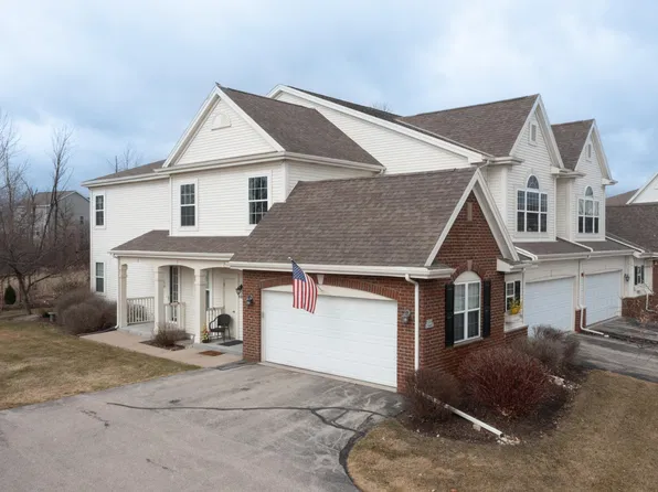 W205N16463 Cranberry Creek Ln, Jackson, WI 53037