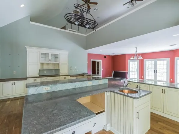 155 Harmony Brass Castle Rd, Washington, NJ 07882
