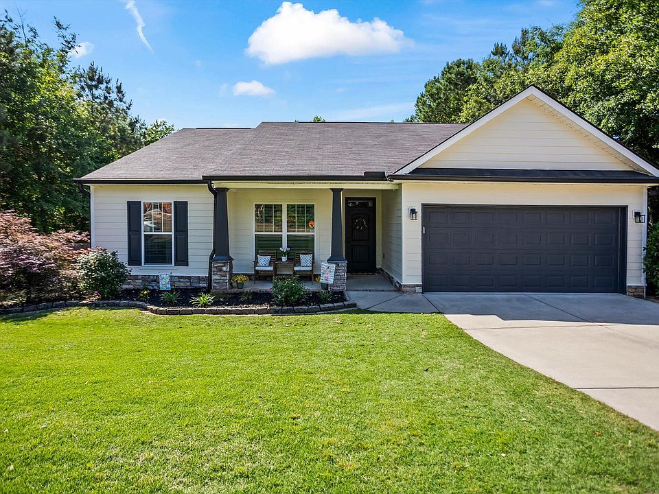 1st image of 363 Foxchase Cir