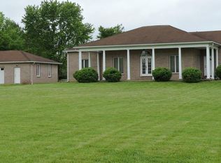 6989 Summit Point Rd, Charles Town, WV 25414