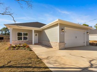 2149 Paloma St, Navarre, FL 32566