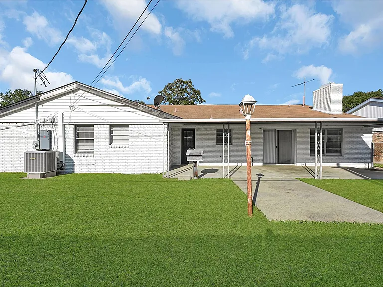 8603 Freewood St — Photo 24